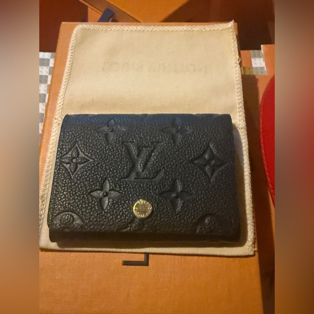 Louis Vuitton Red Ribbon xmas Packaging with Box and Dust Bag - Picture 12 of 13